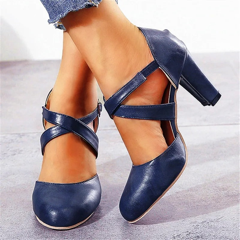 Women's Pumps with Crossed Straps and Block Heel