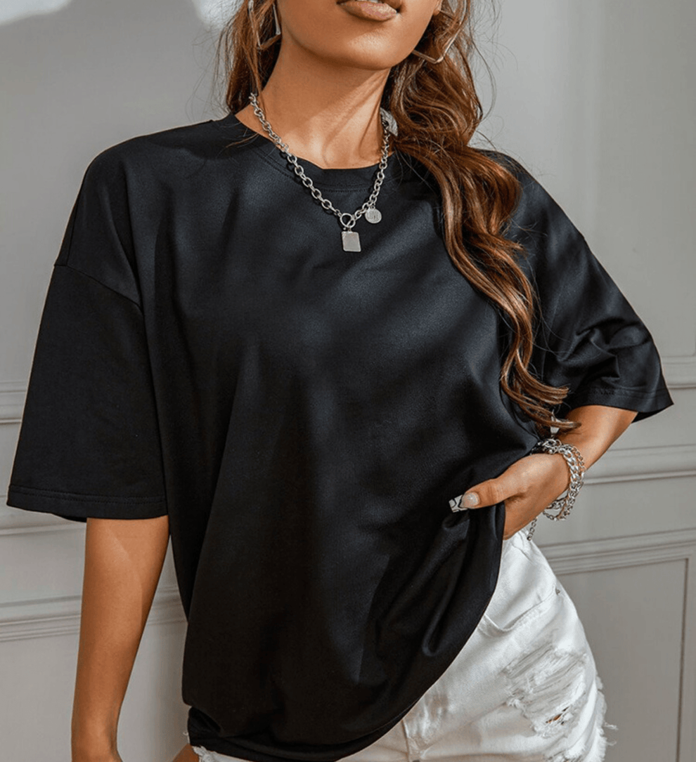 T-shirt noir oversize tendance pour femmes avec imprimé statement