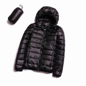 Doudoune légère et pliable pour femmes avec capuche et pochette de rangement