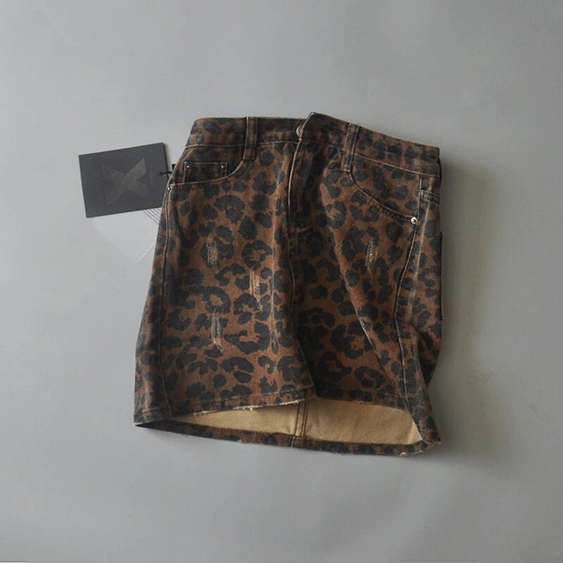 Stoere Mini Rok Met Luipaardprint En Denim Look