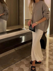 Jupe midi en satin élégante pour femmes avec coupe fluide