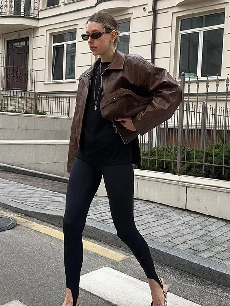 Leren Jas Dames Kort Bruin met Ritssluiting Zakken en Oversized Fit