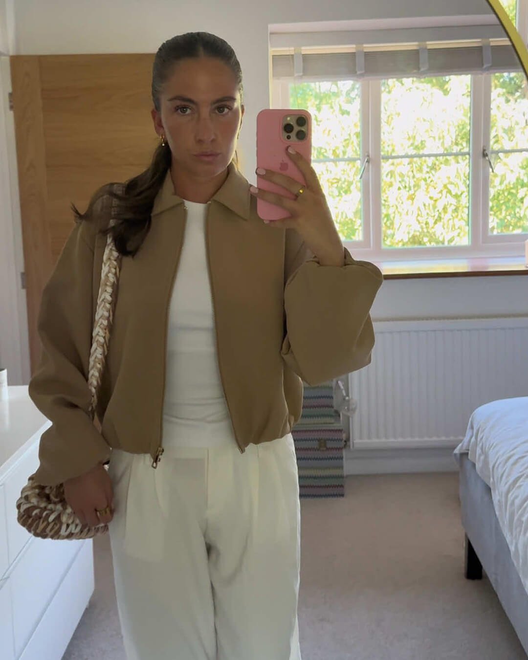 Kort Dames Bomber Jacket met Ritssluiting en Elastische Zoom