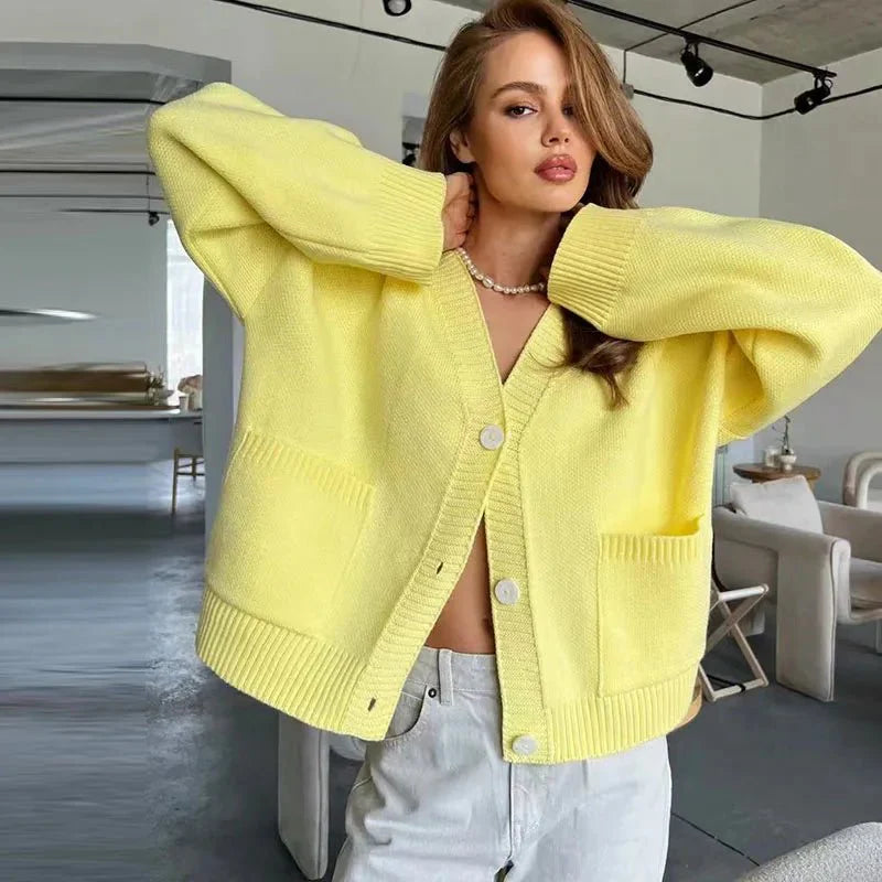 Zachte Gebreide Cardigan Dames Oversized met V Hals Knoopsluiting en Zakken