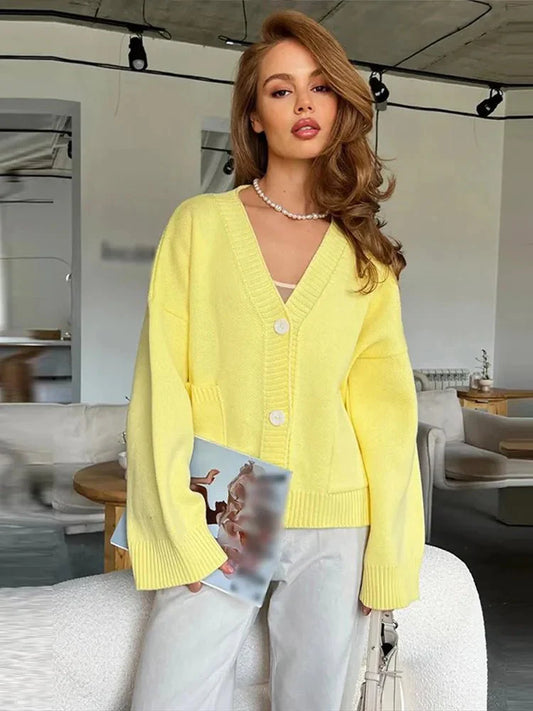 Zachte Gebreide Cardigan Dames Oversized met V Hals Knoopsluiting en Zakken