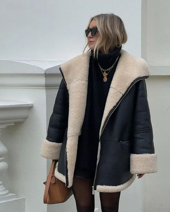 Oversize'owa czarna skórzana kurtka zimowa z ociepleniem teddy dla pań